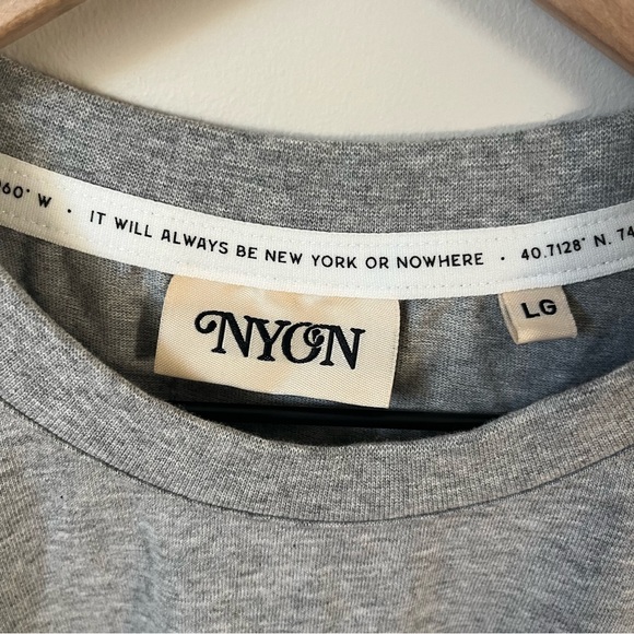 New York or Nowhere Women’s Tee - Picture 6 of 6